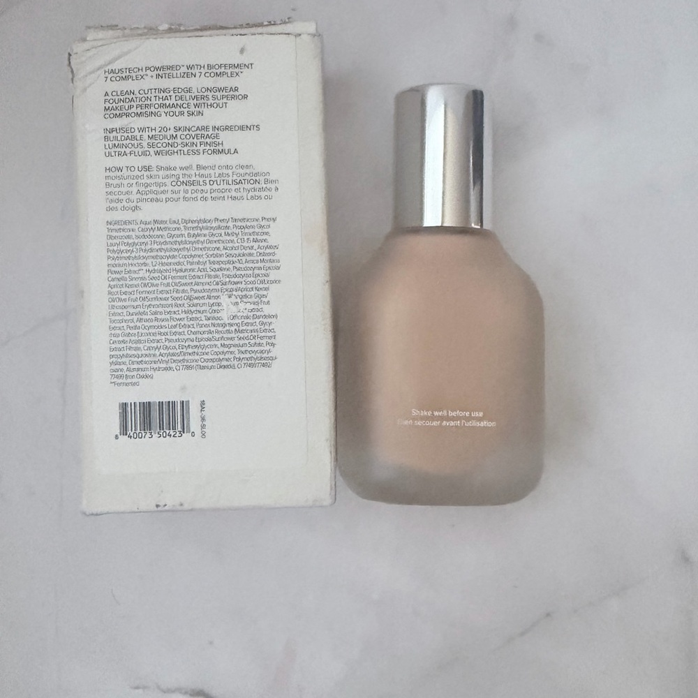 Haus Labs Triclone Skin Tech Foundation 200 Light Medium Neutral - Picture 5 of 6